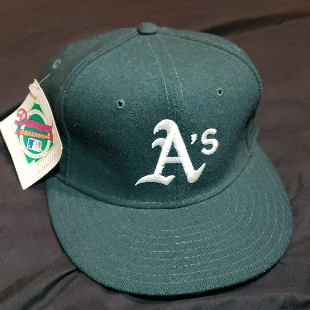 Vintage 90s Oakland A's fitted cap